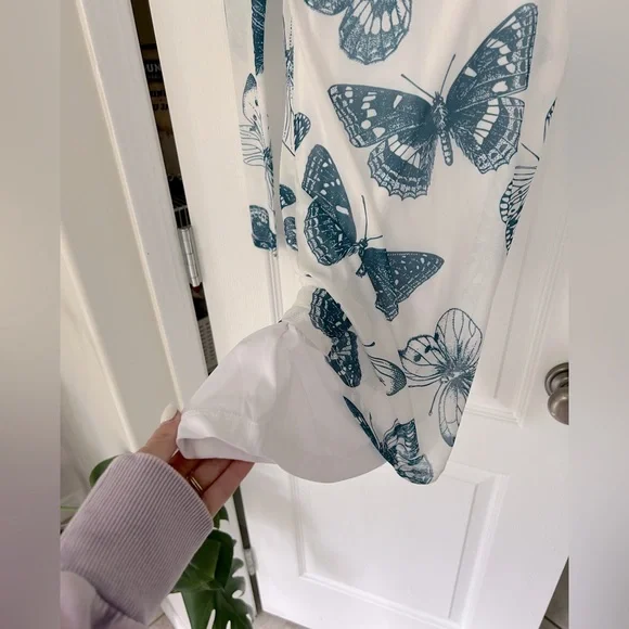 Guess Butterfly Dress ~ long sleeve ~ size XS - Picture 7 of 10